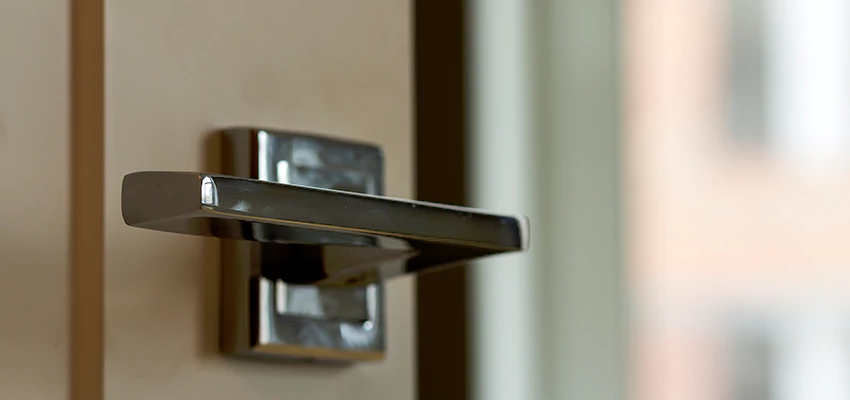 Door Lever Knob Repair in Cudahy, California